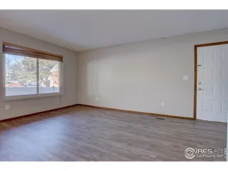Photo #5: 980276 Listing 