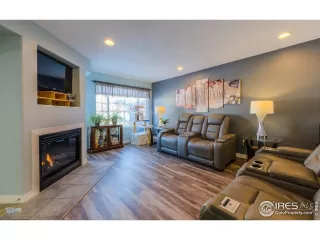 Photo #6: 980353 Listing