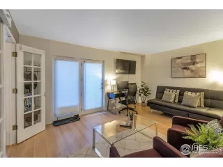 Photo #5: 980368 Listing 