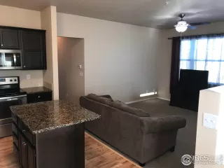 Photo #1: 980422 Listing