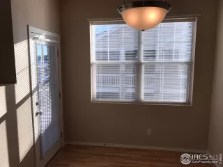 Photo #4: 980422 Listing