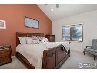 Photo #5: 980478 Listing