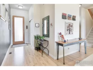 Photo #2: 980493 Listing