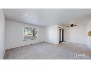 Photo #2: 980505 Listing