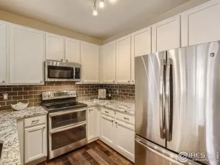 Photo #2: 980537 Listing