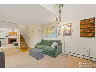 Photo #1: 980544 Listing