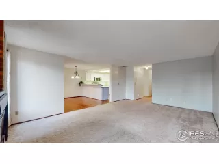 Photo #3: 980545 Listing