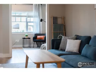 Photo #6: 980561 Listing