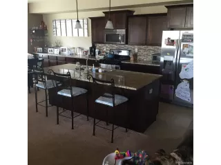 Photo #4: 9805748 Listing