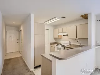 Photo #2: 980583 Listing