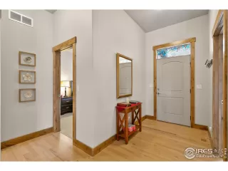 Photo #4: 980596 Listing