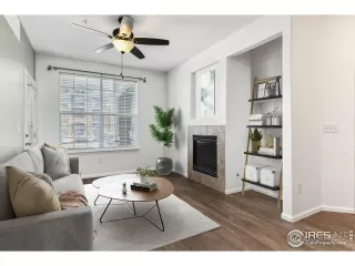 Photo #1: 980601 Listing