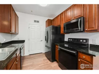 Photo #2: 980601 Listing