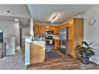 Photo #2: 980635 Listing