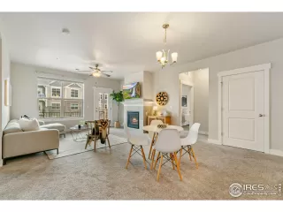 Photo #4: 980643 Listing