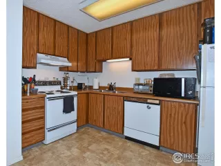 Photo #2: 980688 Listing