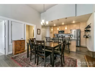 Photo #4: 980704 Listing 