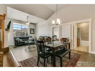 Photo #6: 980704 Listing 