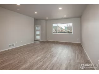 Photo #6: 980720 Listing 