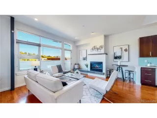 Photo #4: 9807284 Listing