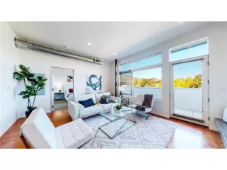 Photo #6: 9807284 Listing