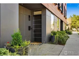 Photo #6: 980747 Listing