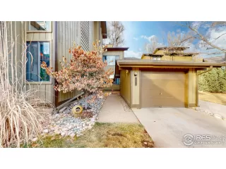 Photo #1: 980756 Listing