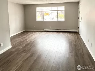 Photo #6: 980780 Listing