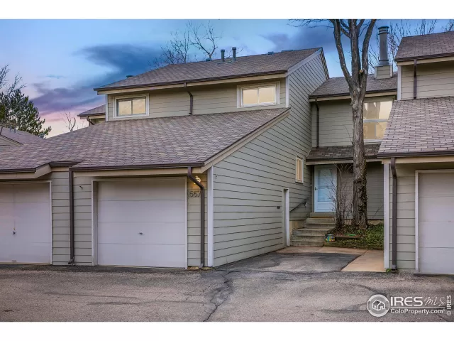 MLS: 980828 Condo For Sale