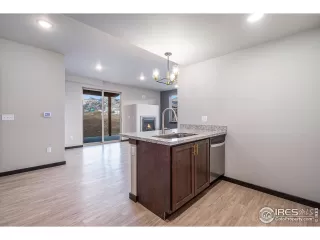 Photo #4: 980835 Listing 