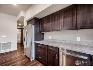 Photo #6: 980840 Listing