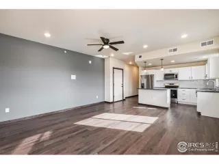 Photo #5: 980845 Listing 