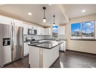 Photo #6: 980845 Listing 