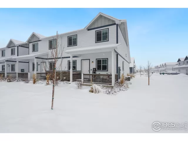 MLS: 980850 Condo For Sale