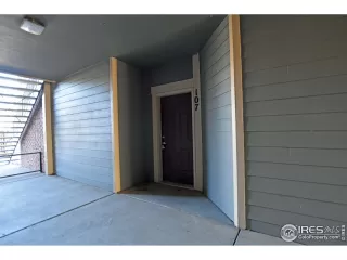 Photo #1: 980906 Listing