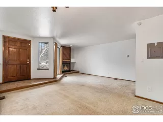 Photo #4: 980925 Listing 