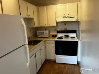 Photo #5: 980943 Listing 