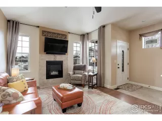 Photo #1: 981125 Listing