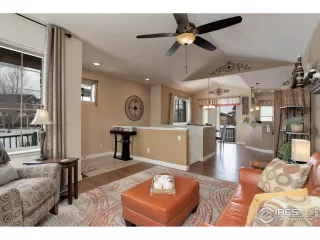 Photo #3: 981125 Listing