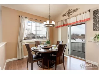 Photo #4: 981125 Listing