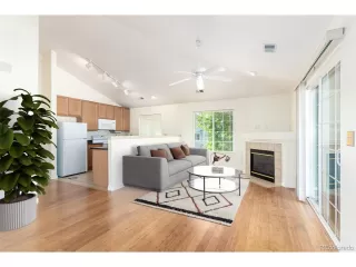 Photo #4: 9811445 Listing