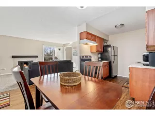 Photo #4: 981155 Listing