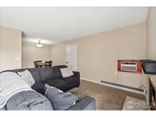 Photo #6: 981155 Listing