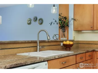 Photo #2: 981156 Listing