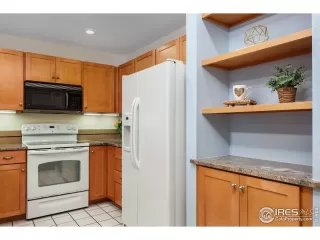 Photo #3: 981156 Listing