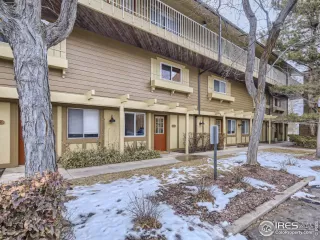 Photo #3: 981190 Listing