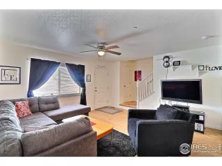 Photo #6: 981199 Listing