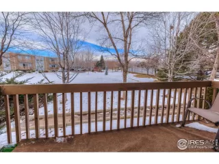 Photo #5: 981222 Listing