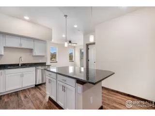 Photo #3: 981245 Listing