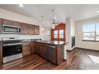 Photo #3: 981247 Listing